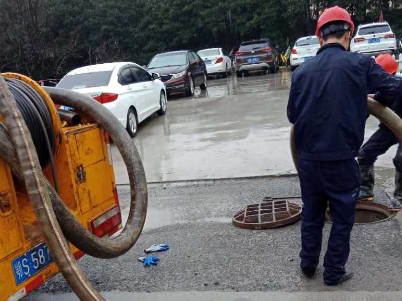 西城车公庄附近下水道疏通，高压车清洗管道公司