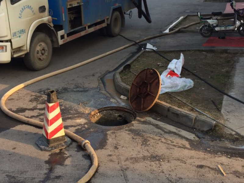 西城管道疏通 白纸坊马桶疏通电话白纸坊附近管道疏通